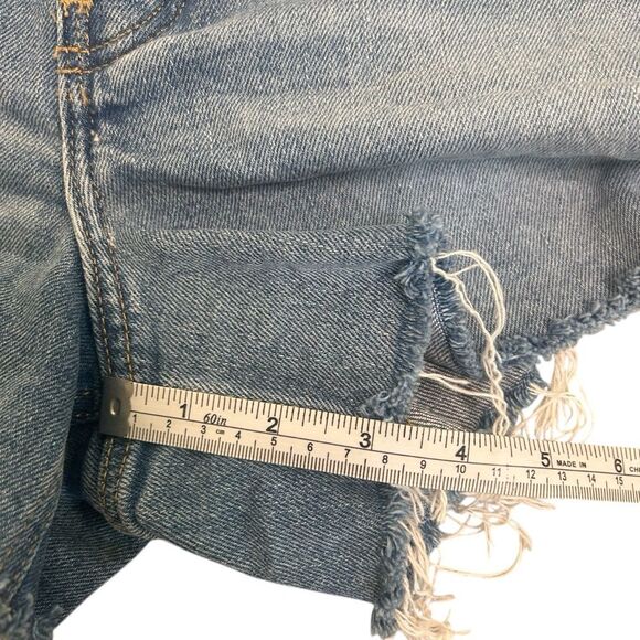 Old Navy sky high A-line denim shorts with smoothing pockets size 8 - Picture 4 of 6